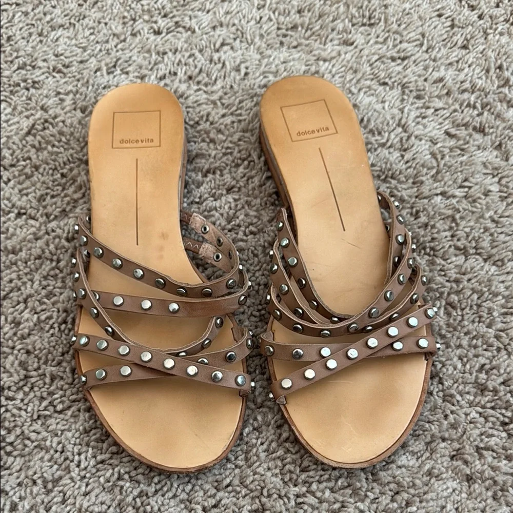 Dolce Vita Tan Studded Women's Sandals size 8.5 - Picture 1 of 7